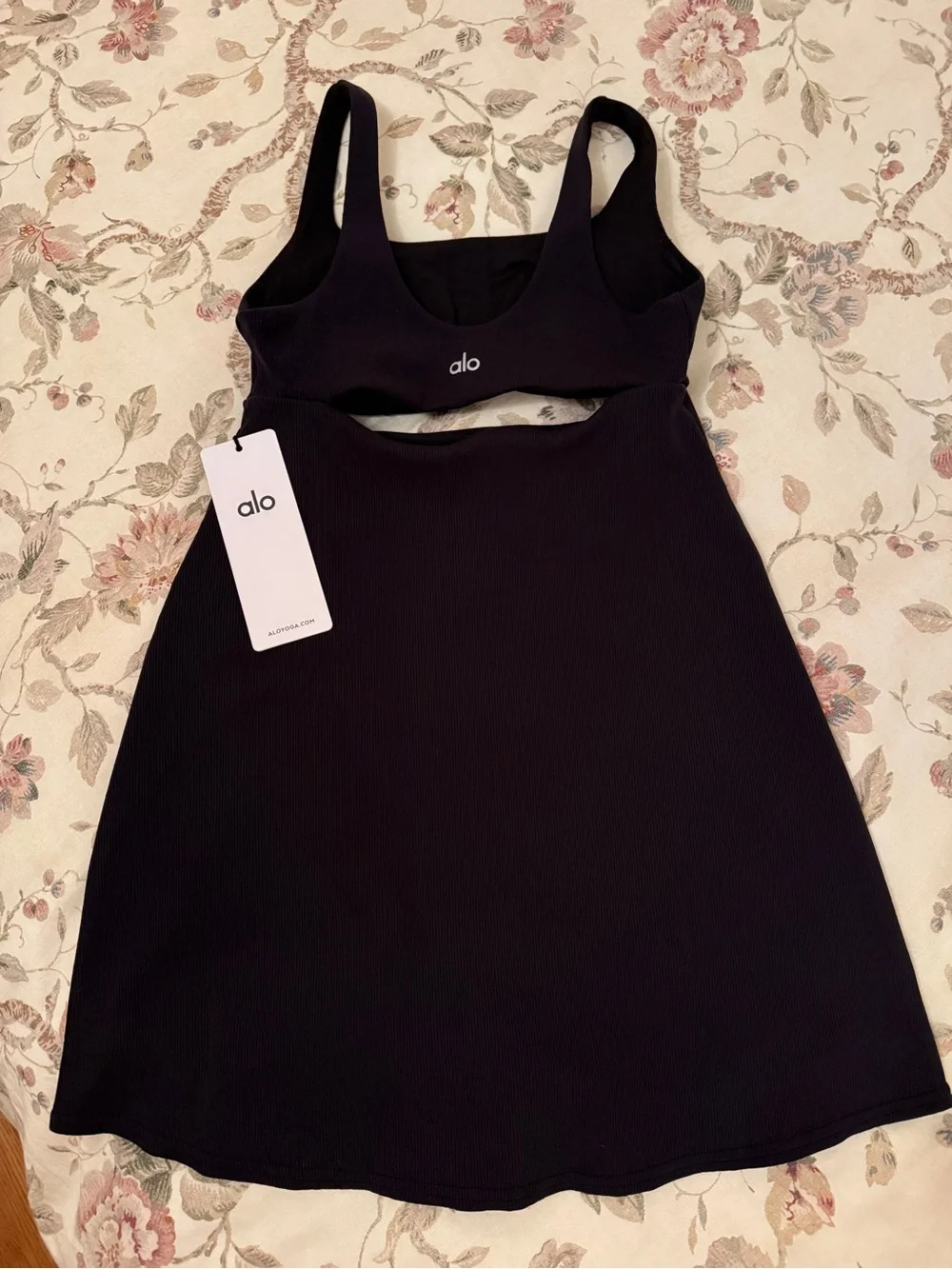 ALO Yoga perfect sleek